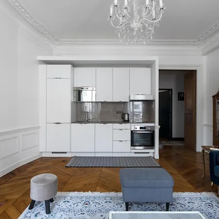 Veeve - Porcelain Pelouse Apartment